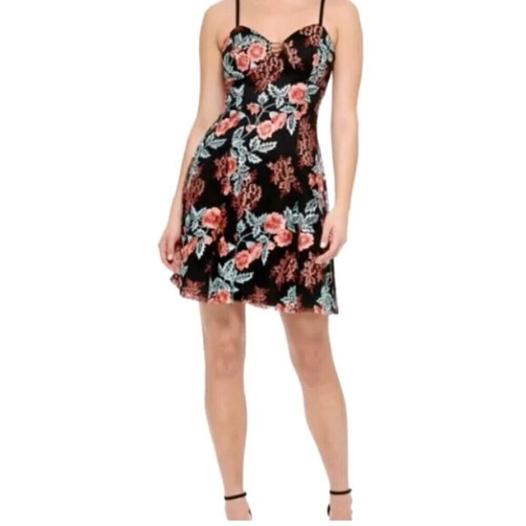 Guess SZ M Black Embroidered Mesh 80's Dress Boho Whimsigoth Fairy Sexy Y2K - Picture 4 of 15